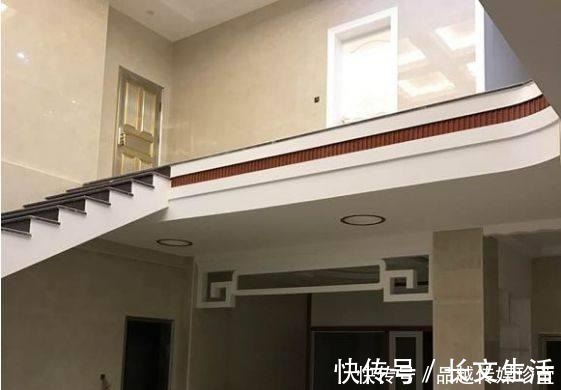 建好|晒晒我家的新别墅,200万建好包装修,在我们村还排不上名次