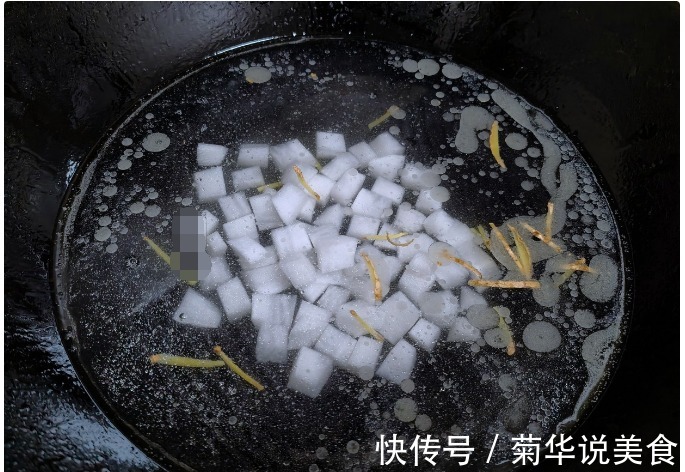 “秋天一碗汤，不用医生帮”，这汤清淡爽口去秋燥，秋天常喝它