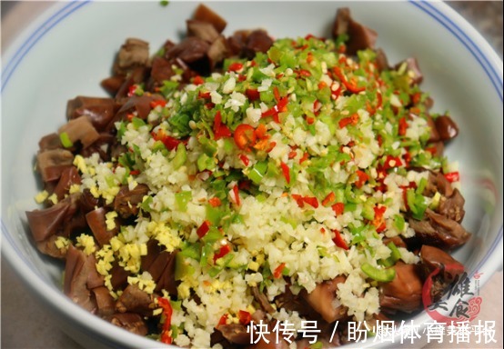 茄子丁|腌茄子的季节到了,学会这样做,香辣开胃,吃半年都不怕坏