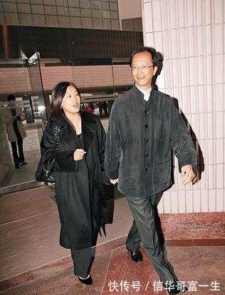岳母|伏明霞父母:陪女儿走过跳水生涯有欢乐有泪水,她的婚姻最不放心