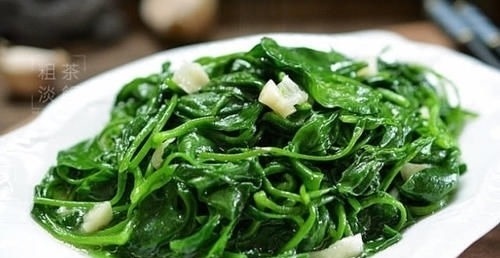 胖人晚餐多食此菜,每天炒一盘,厕所准点上,排出毒素,越吃越瘦
