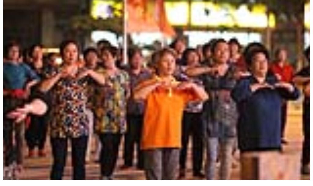 补充营养|48岁大哥一年骨折3次,医生:3种食物每天吃,骨头“碎成渣”