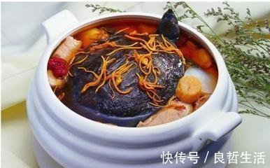 肾虚型|月经量少还痛经别急,常吃4种食物,经期正常,子宫越来越干净