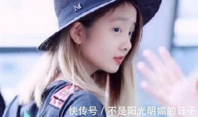 有種逆襲叫曹格女兒,曾被吐槽像蠟筆小新,褪去嬰兒肥后卻很漂亮