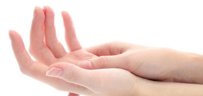 关节|身体有8个症状，可能是衰老的信号，早发现早调理，延缓衰老