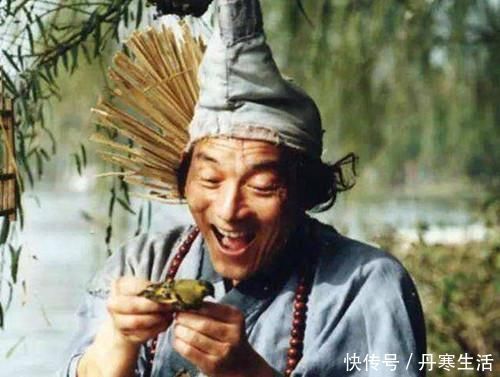 文学作品@灵隐寺中的一副对联,仅有14个字,却写尽了一生,点醒多少世人