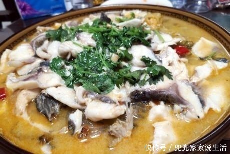 大厨|做酸菜鱼,直接腌制是不对的,大厨教我正确做法,鱼肉嫩滑不易碎