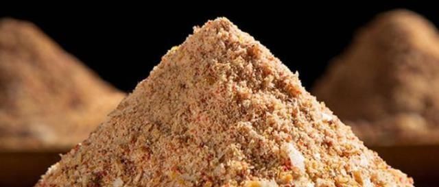 饲料|这几样东西在农村很常见,混合在一起去野钓,咬钩的全是大鱼