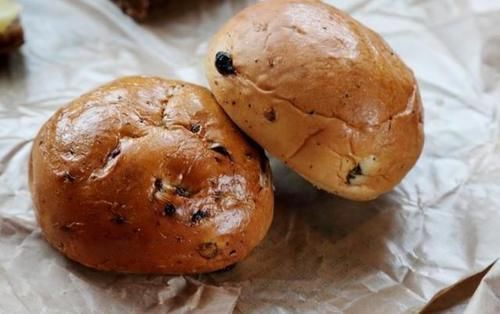 焙烤|就直接扔到垃圾箱了,大大小小有10个面包,够吃一周,你看值不