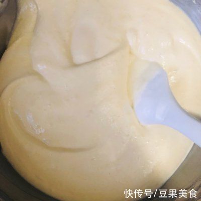 蛋清|简单几步做好一盘清凉解暑绿豆蒸蛋糕,快速搞定一餐饭