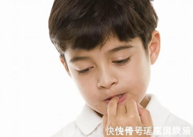甲沟炎|研究发现:爱咬指甲的孩子,都逃不过这5种结局!