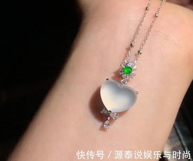 红宝石 七夕节送感动牌珠宝首饰,代表永恒的爱意,温情四溢甜到心窝里!