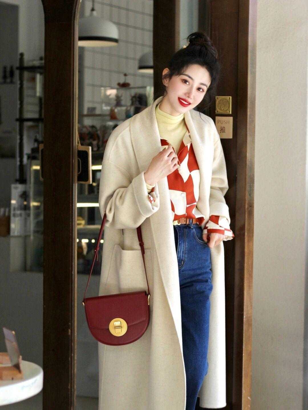 保暖|又一次被博主惊艳了,冬日穿搭简约大方,竟然那么迷人