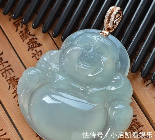 【哈轩翡翠】关于翡翠弥勒佛,你不知道的那些小知识!