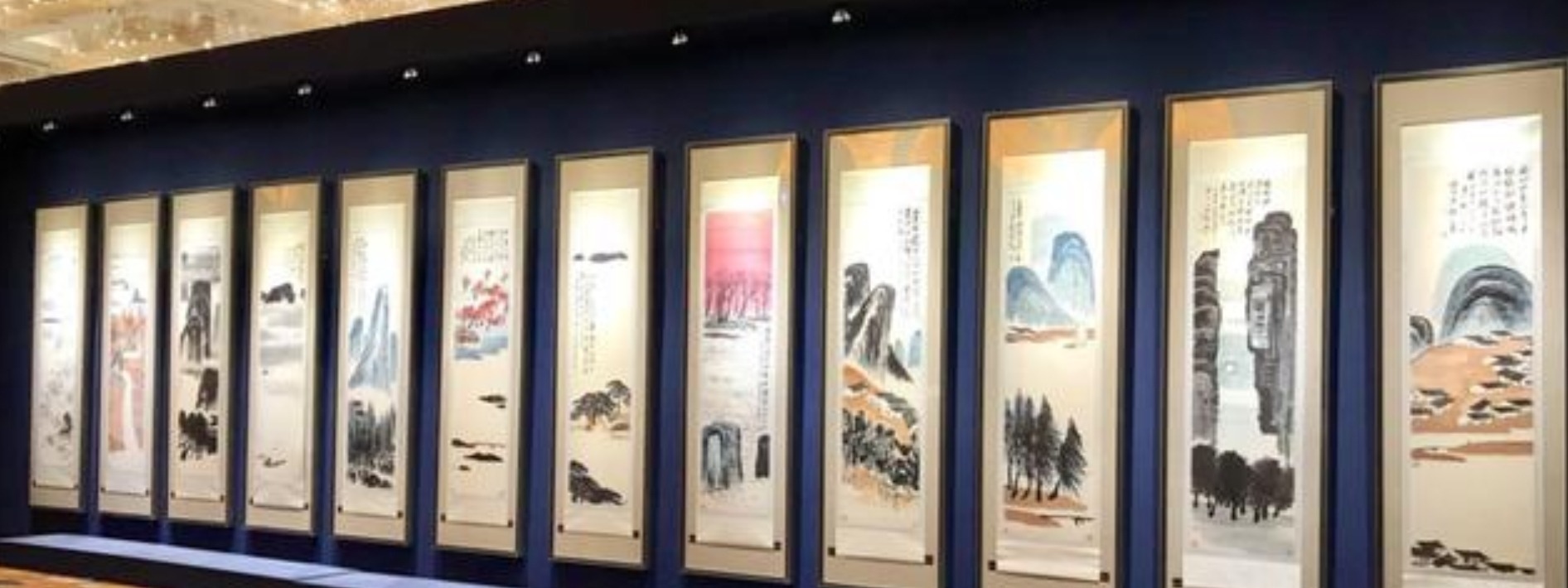 山水十二条屏#40年前，5元一张无人要的画，他豪气买了9000张，今值多少钱？