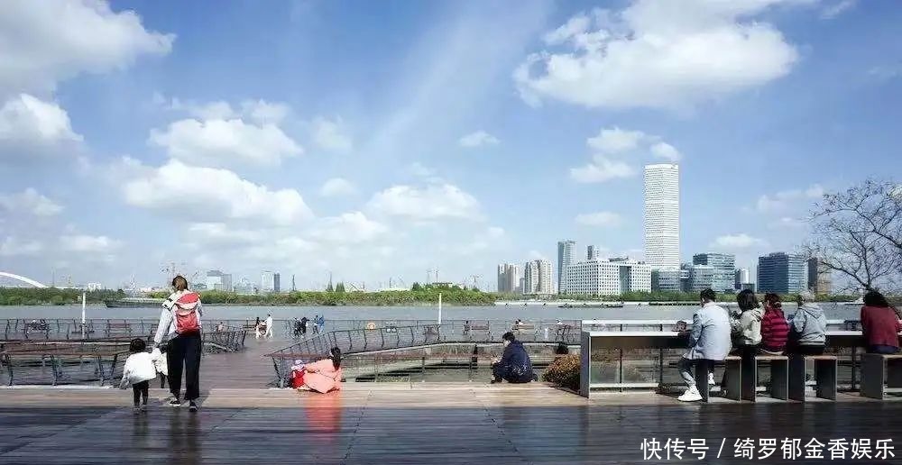 日内瓦|《钟表与奇迹》再次登陆,首发首展首秀齐聚上海西岸