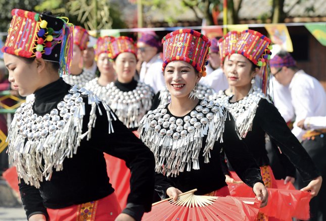  花衣银装赛天仙：湘西的苗族为什么偏爱各种银饰？