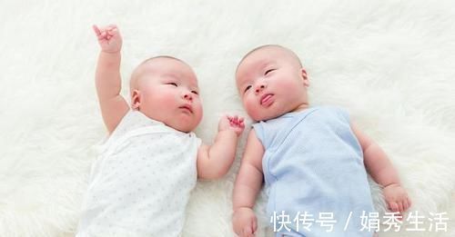 兄弟|双胞胎兄弟的一个细微改变，长大后判若两人，原因很多父母不知道