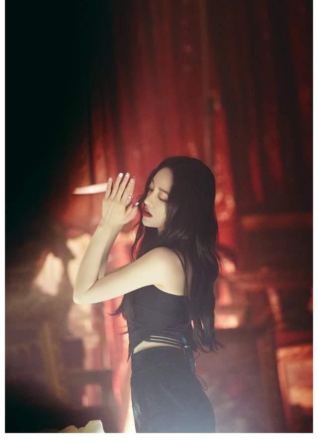 mv|《爆裂舞台》第二期下：最差投给吴宣仪，让人迷惑的单依纯