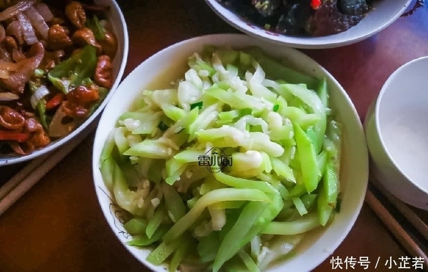 佩奇|孩子过生日,在家做了几道菜,不铺张不浪费,大家吃得好开心