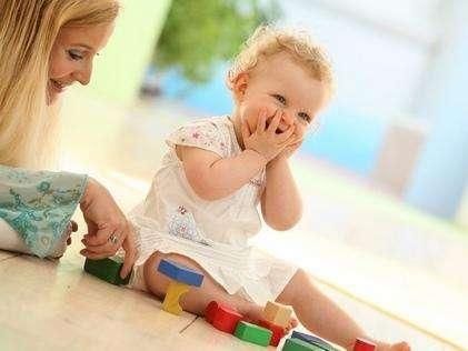 宝宝|宝宝多汗枕秃是缺钙吗？该怎么补？家长这4点要知道！