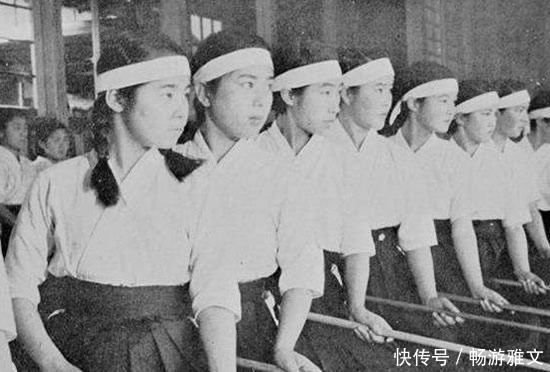 照片|战败前夕的日本有多疯狂？这些照片令人愤怒，难怪美国要用原子弹