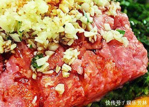  厨师长告知拌饺子馅，最“忌”放这3种料，难怪饺子难吃不入味