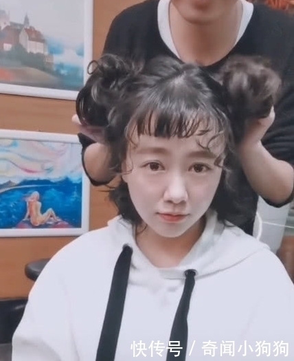 大姐|成熟大姐像剪个可爱泡面头发型,像换了个人,画风突变