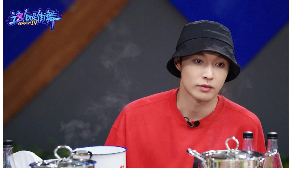 张艺兴|《街舞4》韩庚、刘宪华战队输太惨，网友质疑节目组偏袒王一博