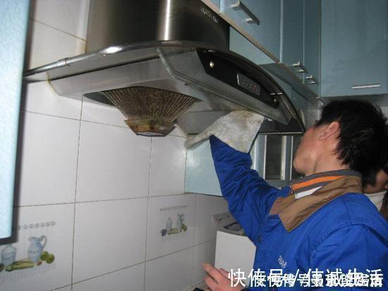 保鲜膜|只要一个塑料瓶,油烟机用上一年都不用洗,照样干净不积油
