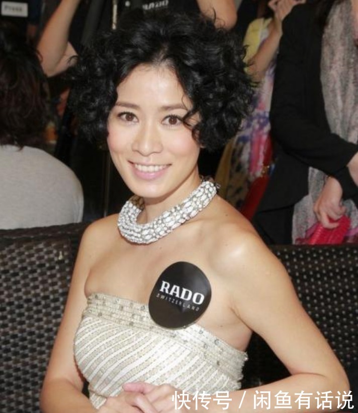 女人如果还没到60岁,这3款“大妈发型”尽量别留,会显老很多