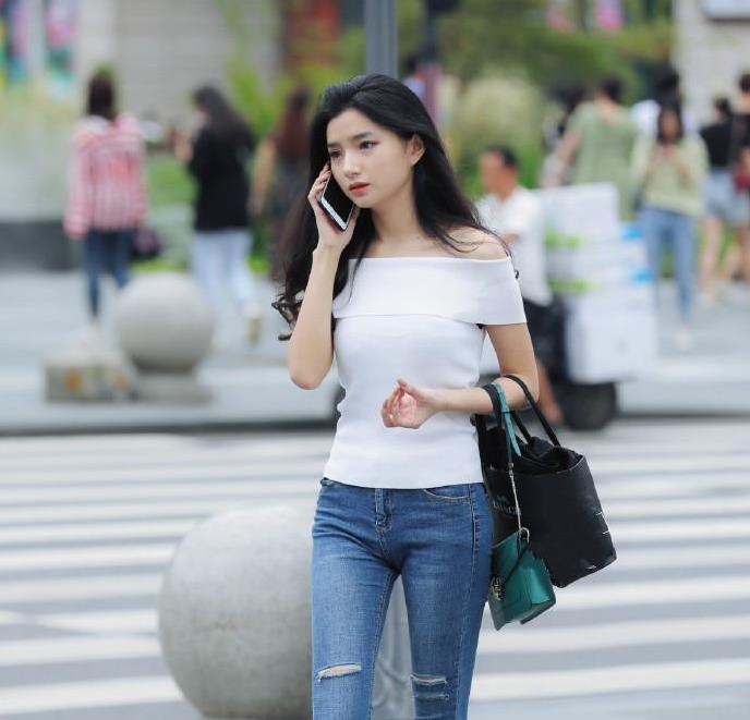 牛仔裤,也可以穿出新鲜感