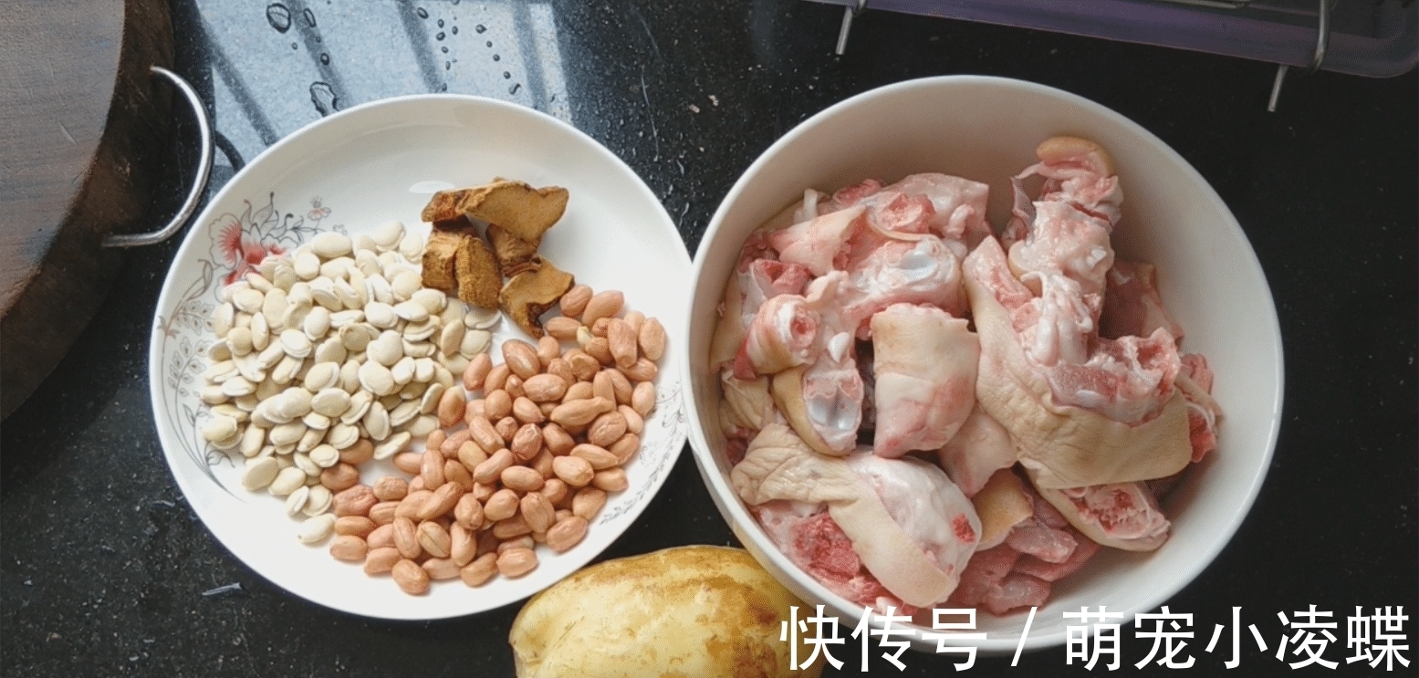猪脚汤|猪脚汤怎样煲好喝？告诉你配料与做法，掌握好这3点，汤美肉香