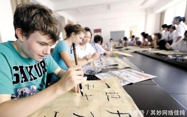 汉字&西方至今想不通，为何只有中国能保住自己的汉字呢？