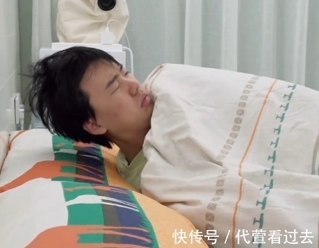 搞笑|跑男成員的睡姿，baby的睡姿太可愛了吧