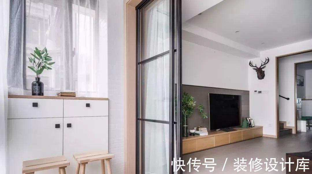 阳台|客厅和阳台之间要不要装门？过来人：关键看这些~