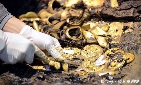 废铁|大墓揭开一神秘古国，出土上万件文物，考古队却最看重一块废铁！