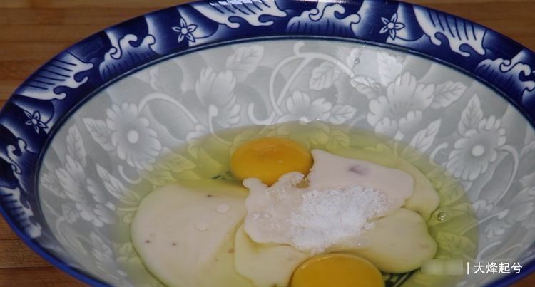 面粉加鸡蛋做法,不蒸不烙,外酥里软,早餐再也不用出去买了