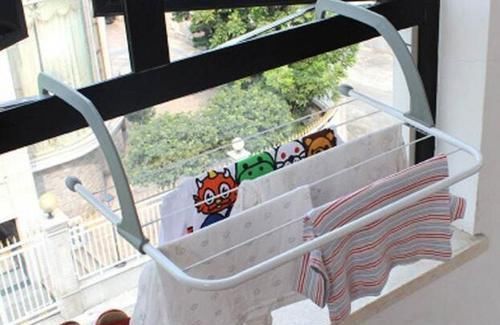 有心人|这种晾衣架逐渐取代了晾衣杆,有钱人家里都在用,后悔知道晚了