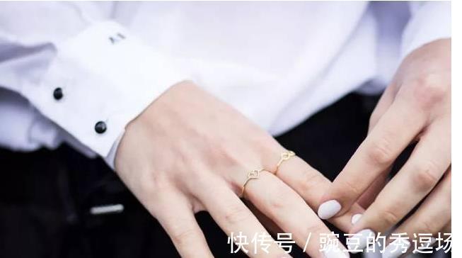 戒指|身上不喜欢佩戴手表，戒指等饰品的人，都有怎样的心理？