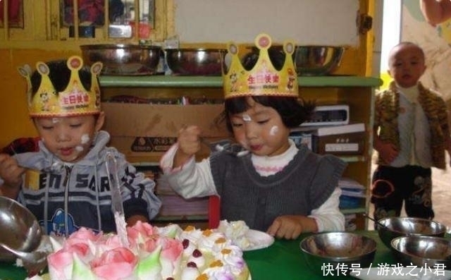 豪华|“太贵吃不起”,4岁儿子在幼儿园过生日,宝妈送豪华蛋糕被嘲