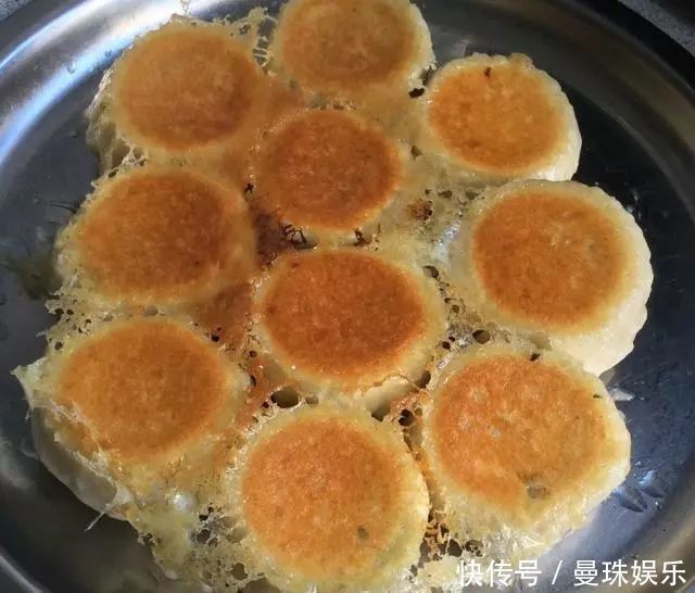 卖了30年早餐大爷做“水煎包”的4个诀窍，不懂你的煎包白做了