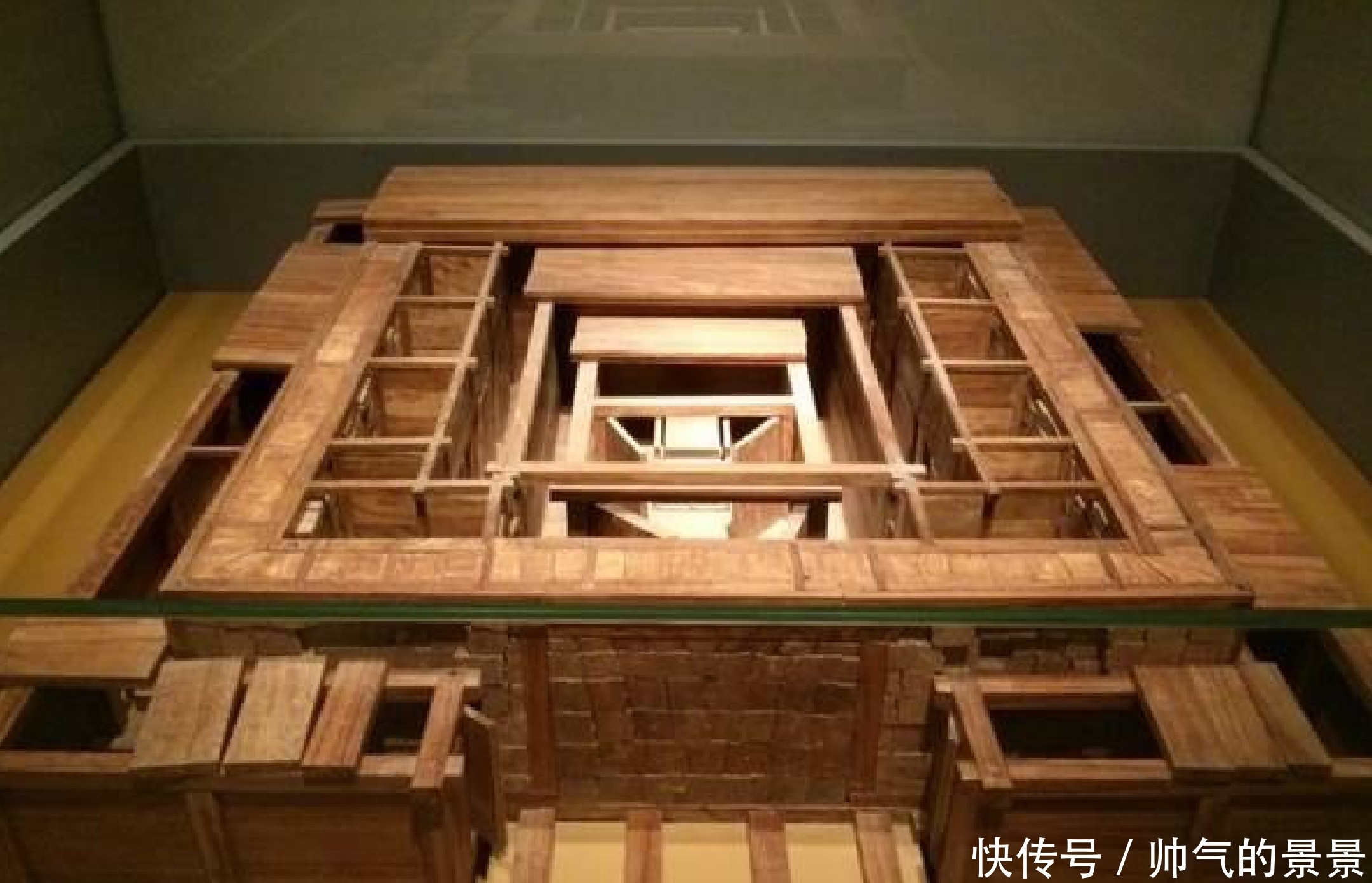 帝王|黄肠题凑有多神奇?盗墓贼炸出19米的盗洞,没有拿到一件东西