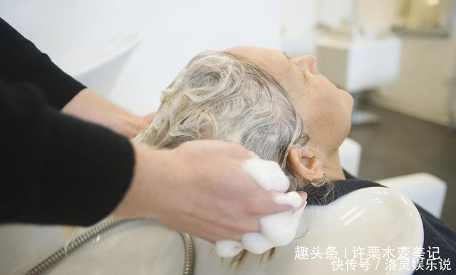 干性|头发隔多久洗一次最好很多人都做错了,难怪头发掉得越来越厉害