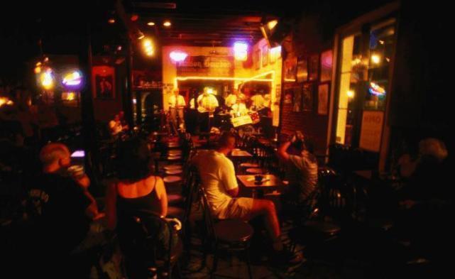 垃圾食品|国际肿瘤医疗中心著名专家潘静教授:年轻人需要警惕胃癌的发生