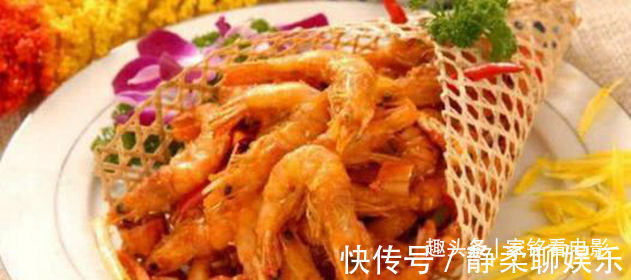 美食推荐干锅辣鸭肠、蚝油手撕包菜、香酥黄金虾、家常红烧排骨