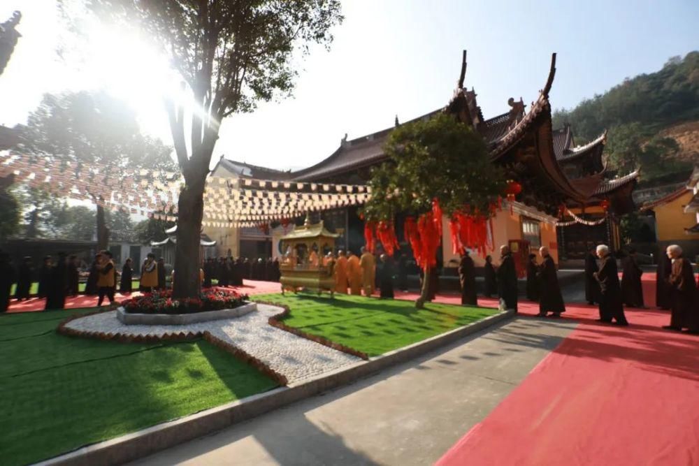 前门|风水先生告诫孙子:“前门不点灯,后院不亮堂”,究竟啥意思?