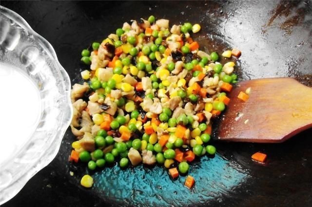 食用价值|最通便的蔬菜不是芹菜,是它,1周吃3次,排出宿便,大肚腩不见了