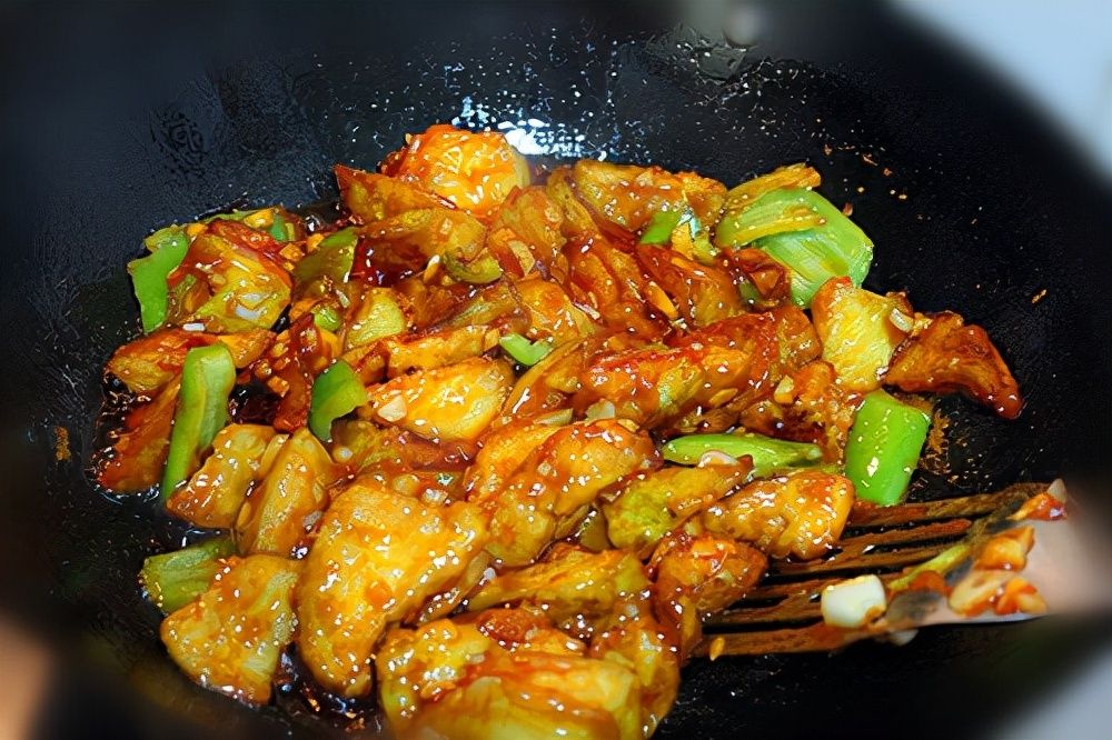 喜欢茄子别错过,家常美味红烧茄子,颜色诱人,好吃下饭