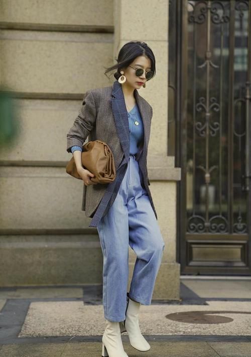 工作场所 这位“时尚博主”的西装搭配太美，30岁女人开春照着穿，气质爆棚